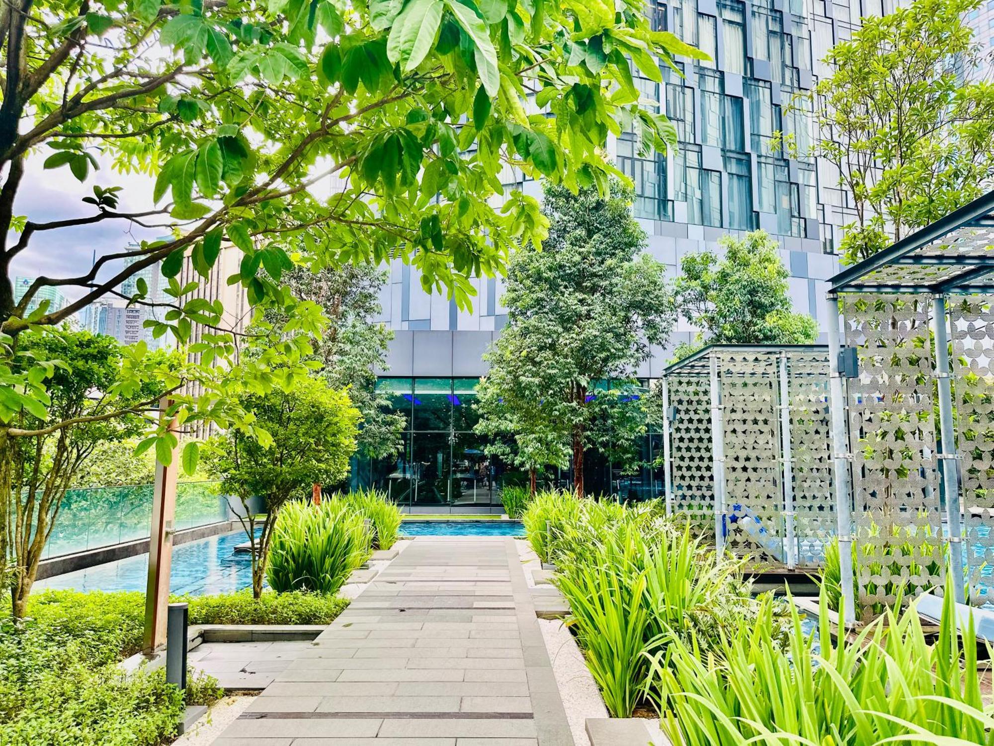 Star Klcc By Starlight *