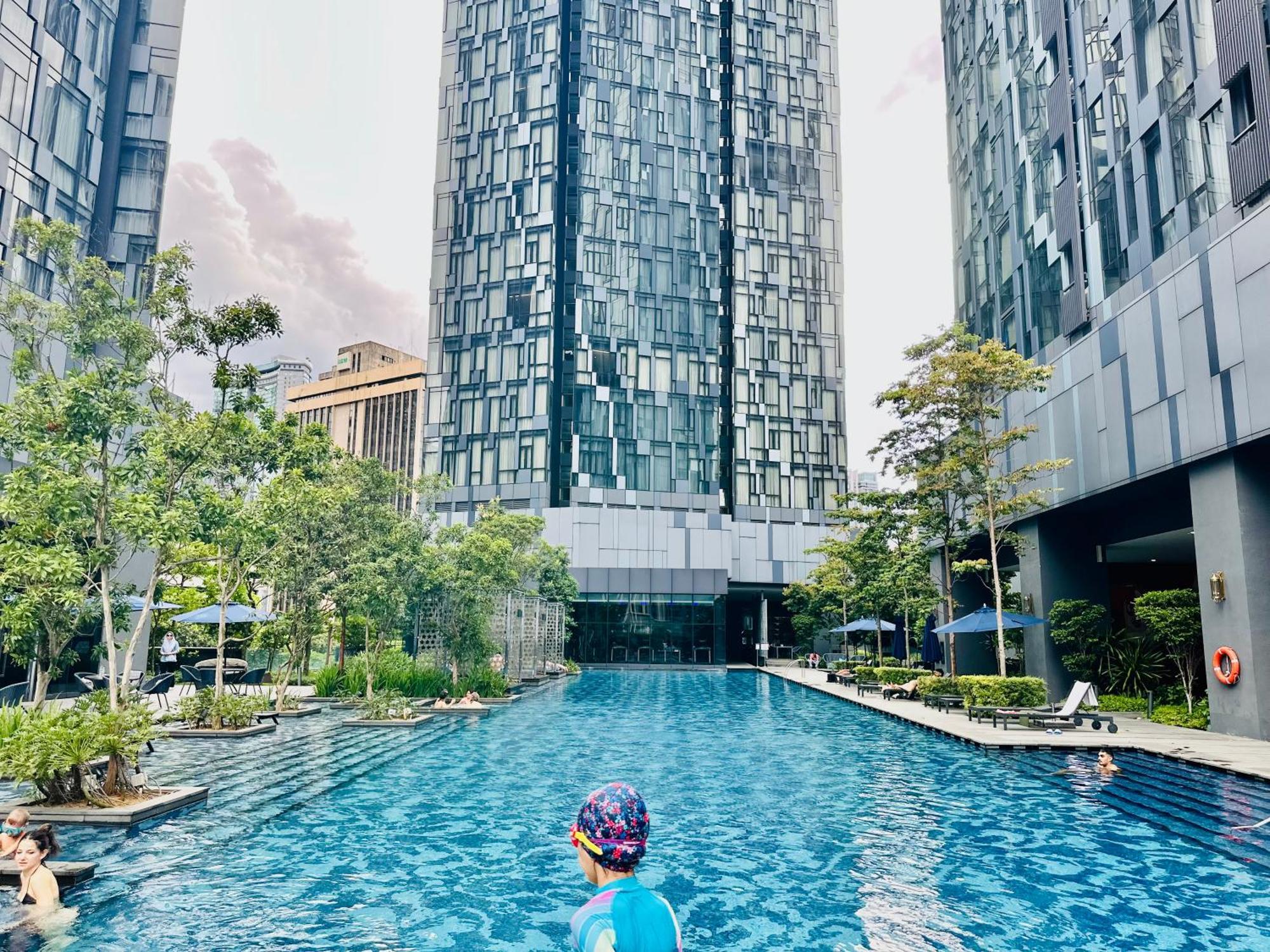Star Klcc By Starlight *