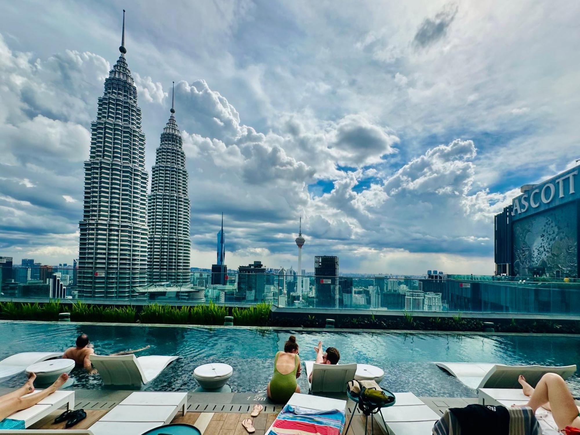 Star Klcc By Starlight *